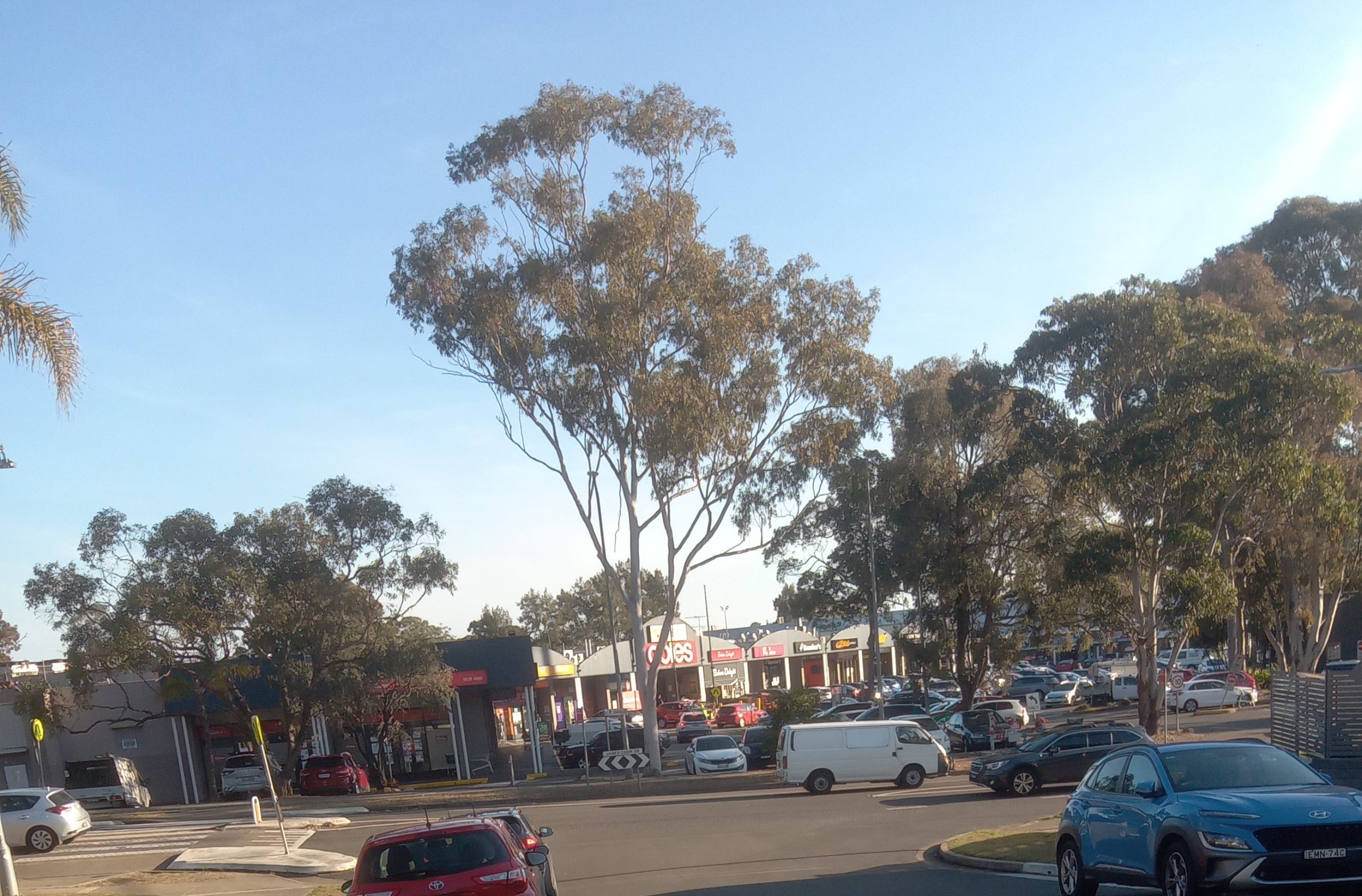 Kings Langley neighbourhood shops in late afternoon